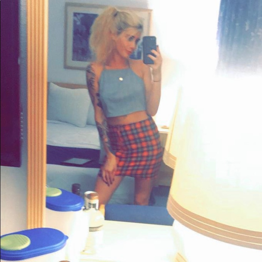 Meet your Posher, Lauren